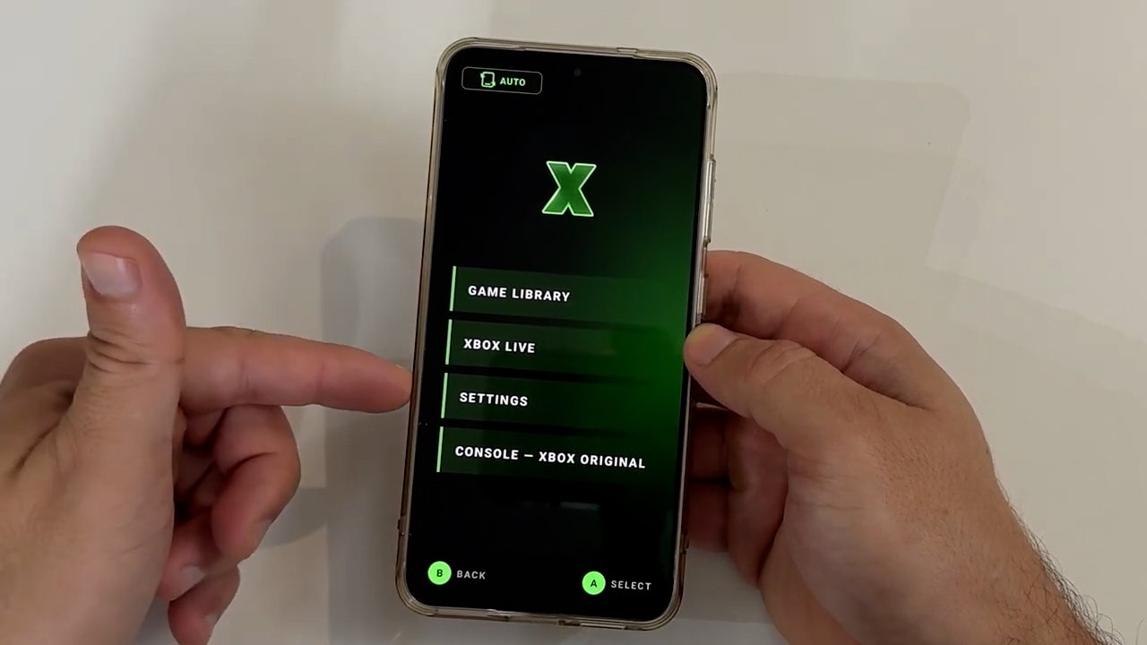 Quadro do teste real do Xenra no Android com o modo Xbox Original selecionado